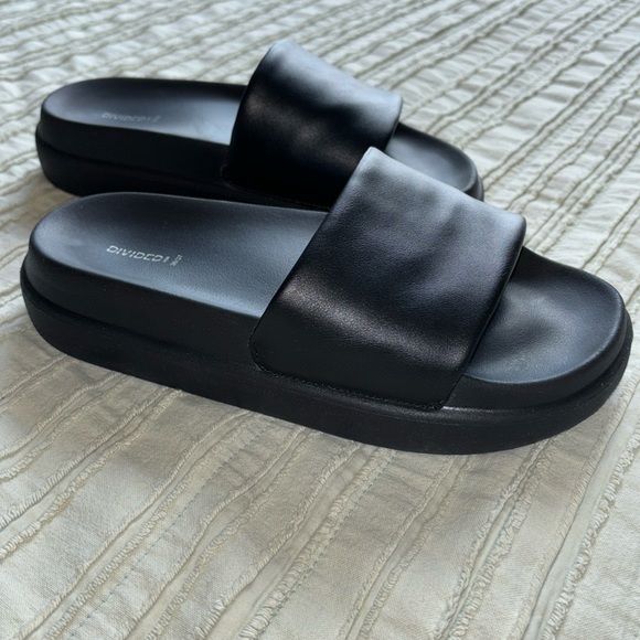 H&M slides - Picture 2 of 3